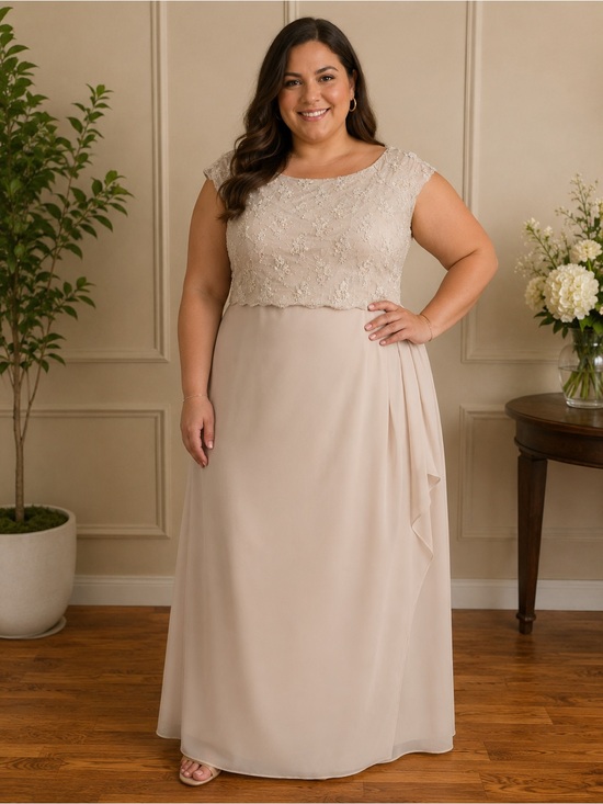 Cachet Dresses & Skirts - Cachet Lace Bodice maxiDress in Light Taupe